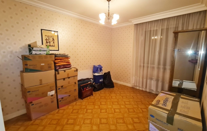 5 Pièces MONTELIMAR (26200)  110 m2 159 000 € 