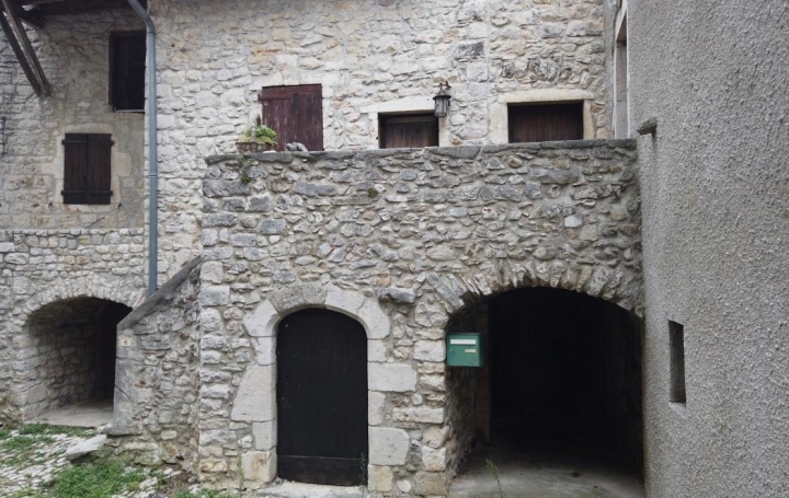 Réseau Immo-diffusion : Maison  SAINT-REMEZE  96 m2 89 000 € 