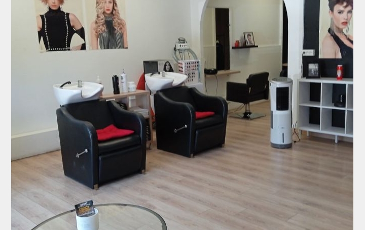 Local commercial SETE (34200)  94 m2 35 000 € 