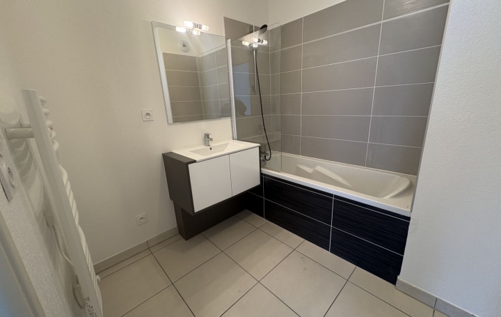 2 Pièces SETE (34200)  41 m2 191 000 € 