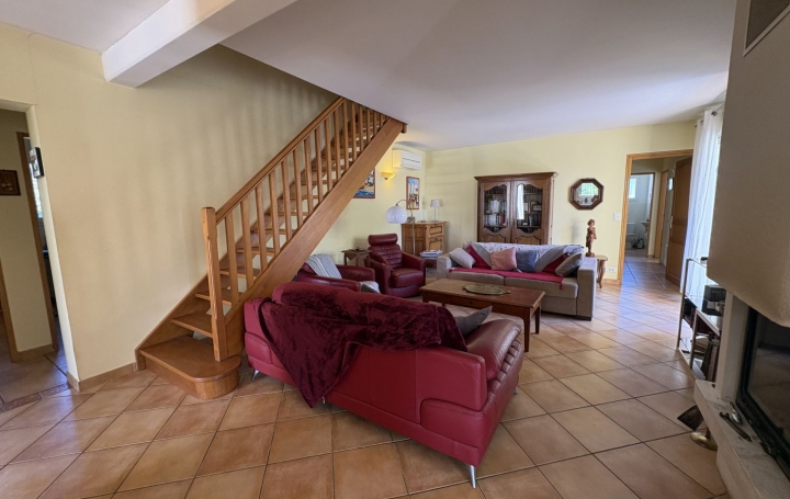 Maison LESPIGNAN (34710)  155 m2 469 000 € 