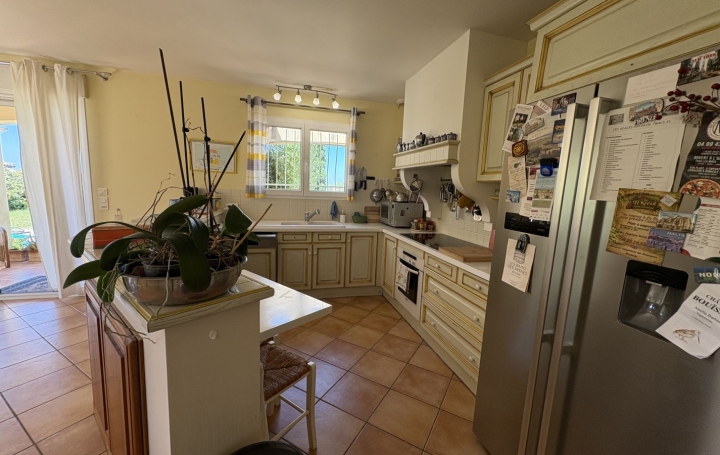 Maison LESPIGNAN (34710)  155 m2 469 000 € 