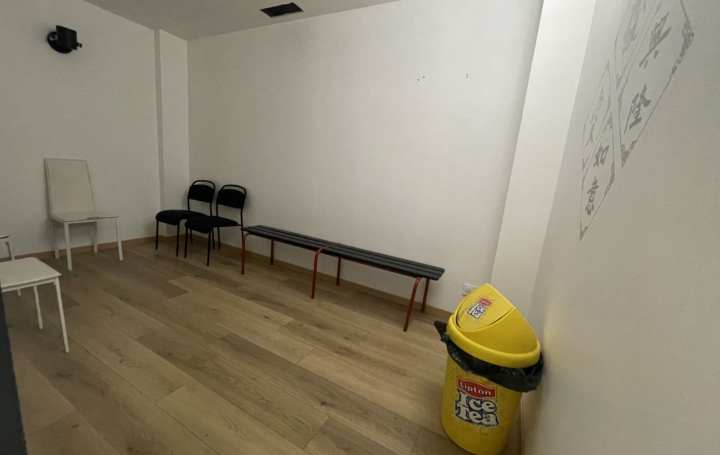 Local commercial SETE (34200)  307 m2 344 000 € 