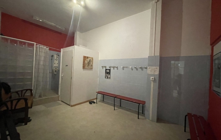 Local commercial SETE (34200)  307 m2 344 000 € 