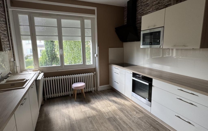 Maison SAINT-AMAND-MONTROND (18200)  163 m2 153 725 € 