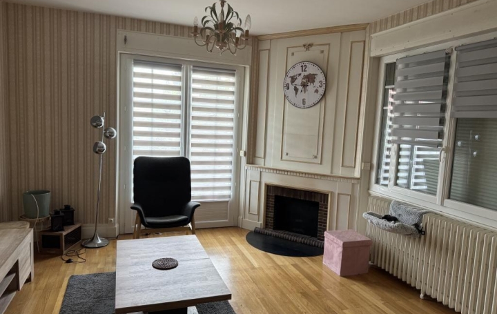 Maison SAINT-AMAND-MONTROND (18200)  163 m2 153 725 € 