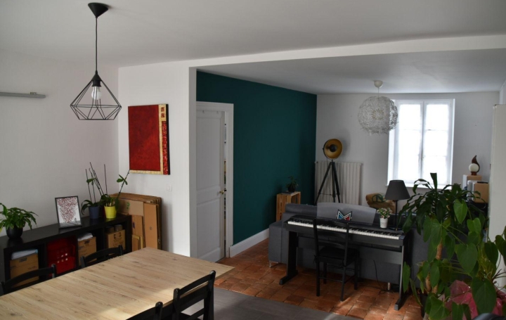 Réseau Immo-diffusion : Maison  LA CELLE  68 m2 80 000 € 