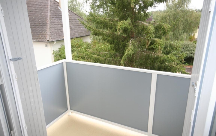 Immeuble VALLON-EN-SULLY (03190)  620 m2 399 000 € 