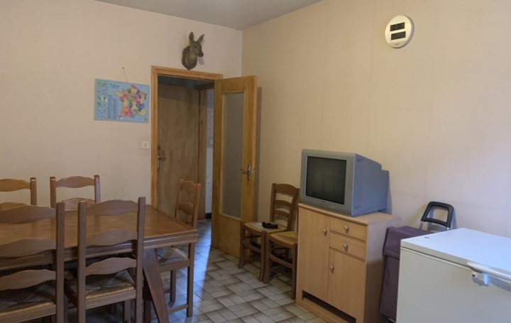 Maison SAINT-AMAND-MONTROND (18200)  75 m2 41 000 € 