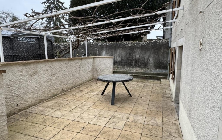 Maison de village VALLENAY (18190)  183 m2 132 500 € 