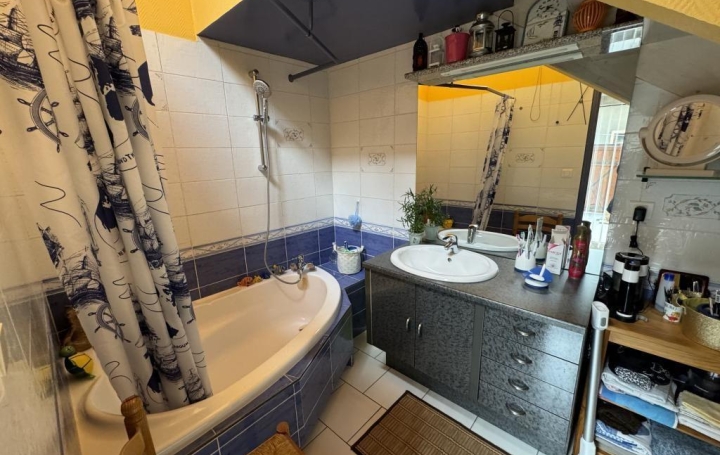 Maison SAINT-AMAND-MONTROND (18200)  117 m2 138 000 € 