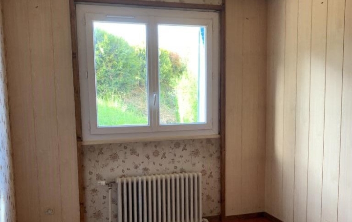 Maison SAINT-AMAND-MONTROND (18200)  95 m2 88 000 € 