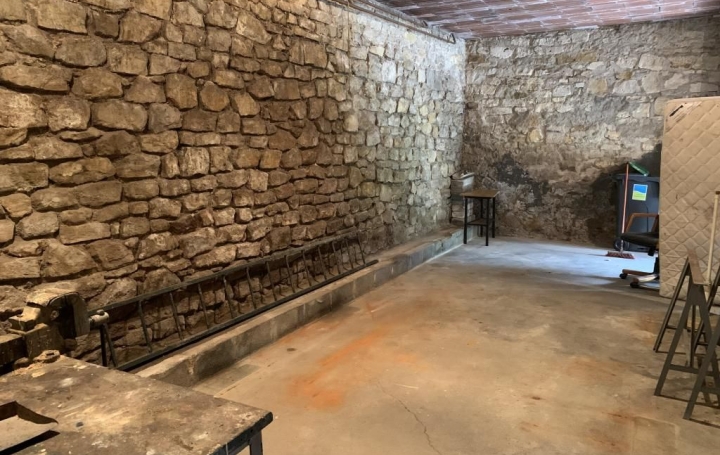 Maison SAINT-AMAND-MONTROND (18200)  95 m2 88 000 € 