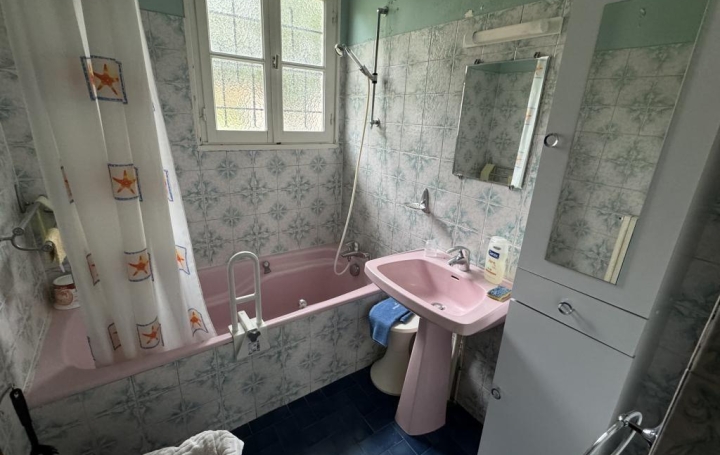 Maison SAINT-AMAND-MONTROND (18200)  60 m2 44 000 € 