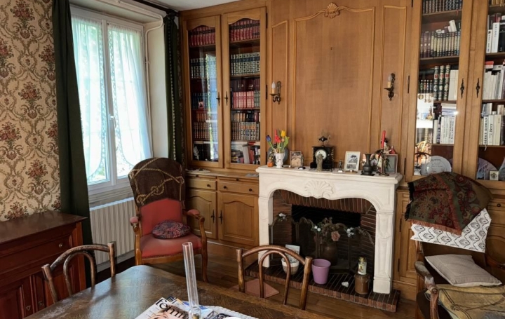 Maison SAINT-AMAND-MONTROND (18200)  112 m2 176 000 € 