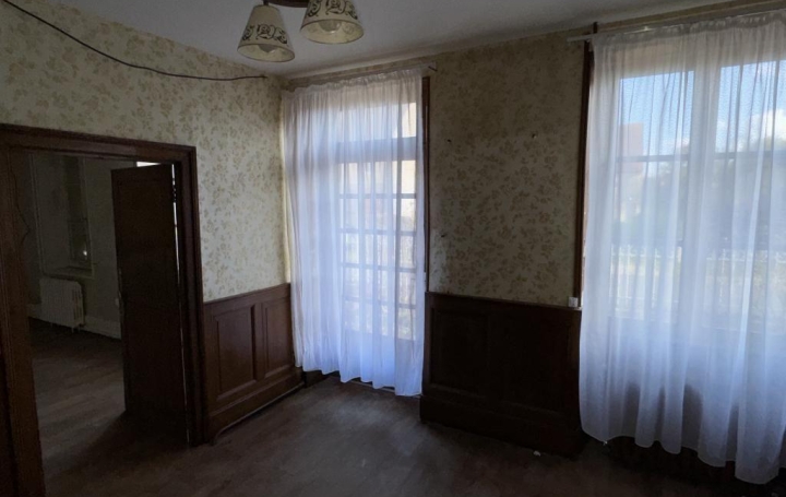 Maison de village FARGES-ALLICHAMPS (18200)  115 m2 71 000 € 