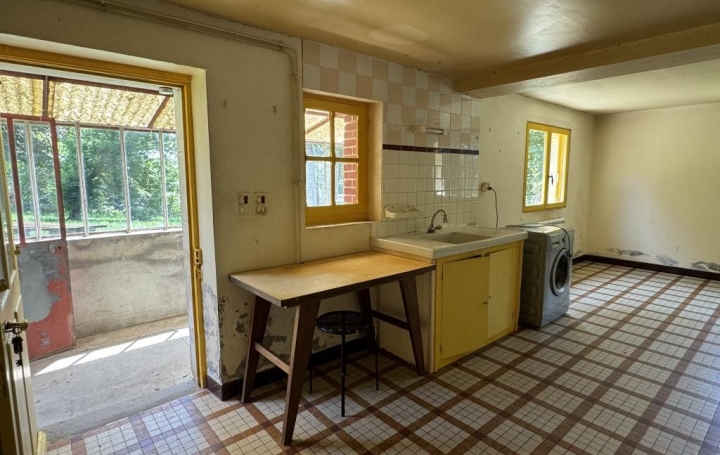 Maison THAUMIERS (18210)  117 m2 56 000 € 