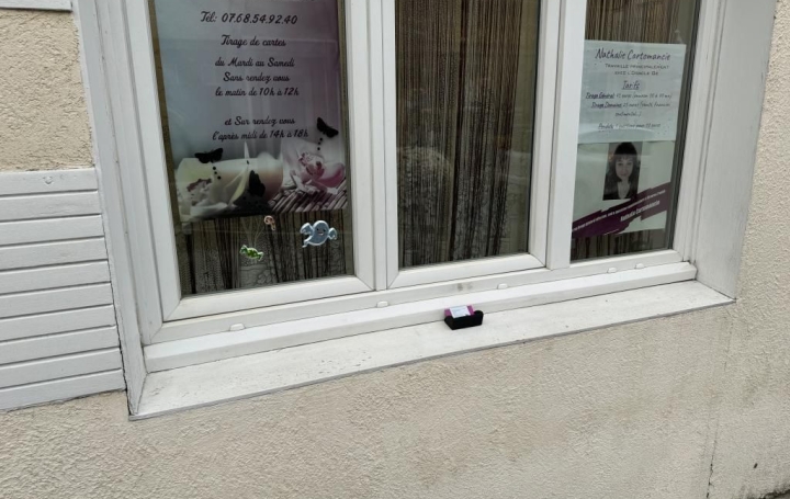 Immeuble SAINT-AMAND-MONTROND (18200)  180 m2 102 600 € 