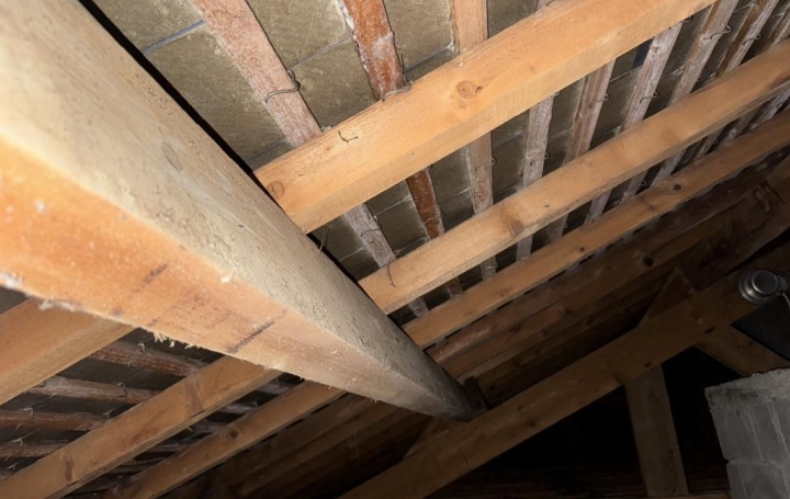 Immeuble SAINT-AMAND-MONTROND (18200)  180 m2 102 600 € 