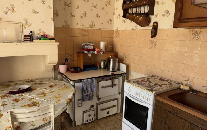 Maison de village LA CELLE (18200)  70 m2 30 000 € 