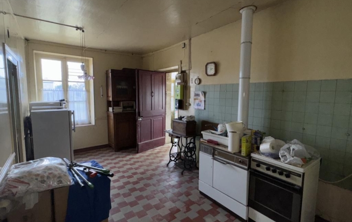 Maison SAINT-AMAND-MONTROND (18200)  41 m2 76 000 € 