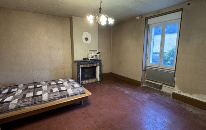 Maison SAINT-LOUP-DES-CHAUMES (18190)  65 m2 81 750 € 