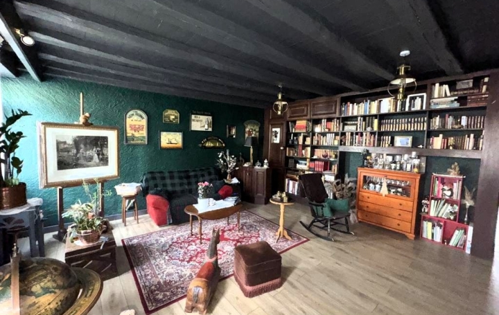 Maison SAINT-AMAND-MONTROND (18200)  202 m2 187 250 € 