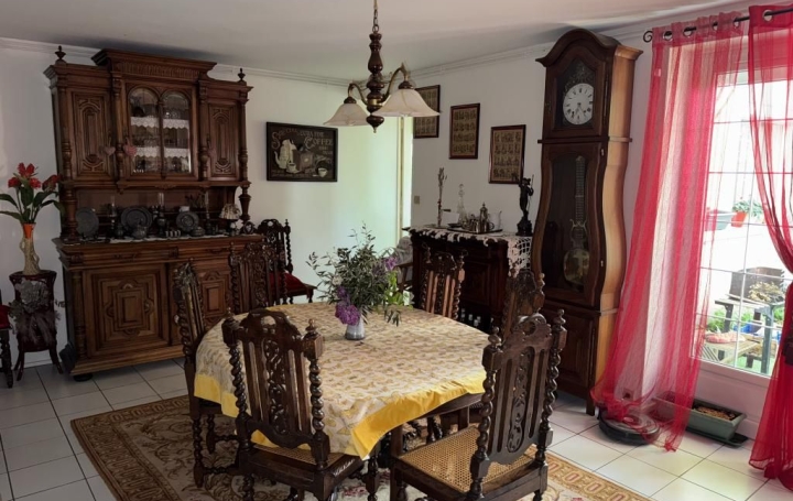 Maison SAINT-AMAND-MONTROND (18200)  202 m2 187 250 € 