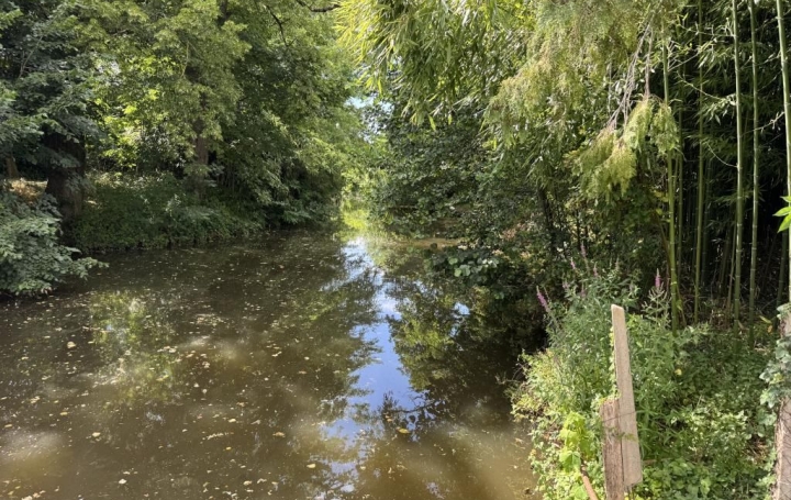 Maison SAINT-AMAND-MONTROND (18200)  158 m2 233 200 € 