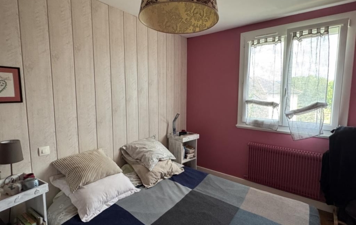 Maison SAINT-AMAND-MONTROND (18200)  101 m2 123 000 € 