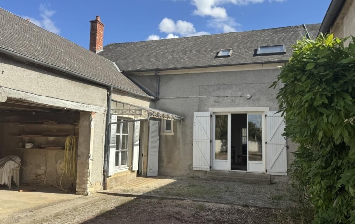 Maison DUN-SUR-AURON (18130)  180 m2 204 300 € 