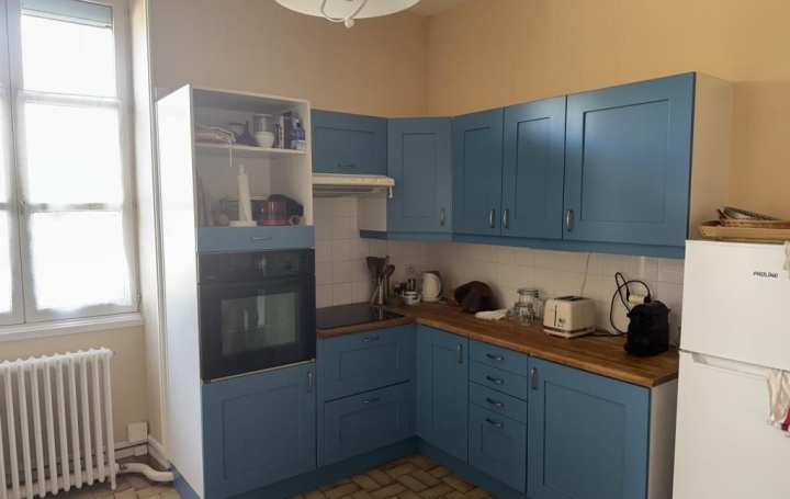 Maison DUN-SUR-AURON (18130)  180 m2 204 300 € 