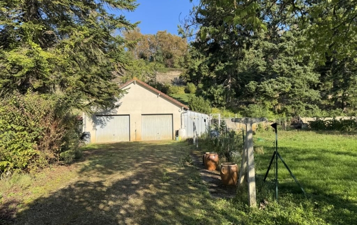 Maison SAINT-AMAND-MONTROND (18200)  151 m2 207 000 € 