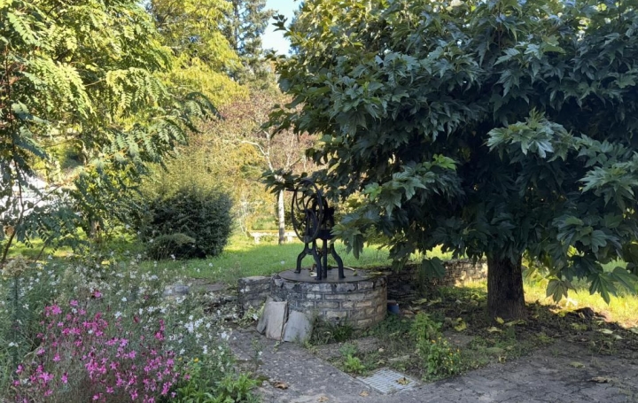 Maison SAINT-AMAND-MONTROND (18200)  151 m2 207 000 € 