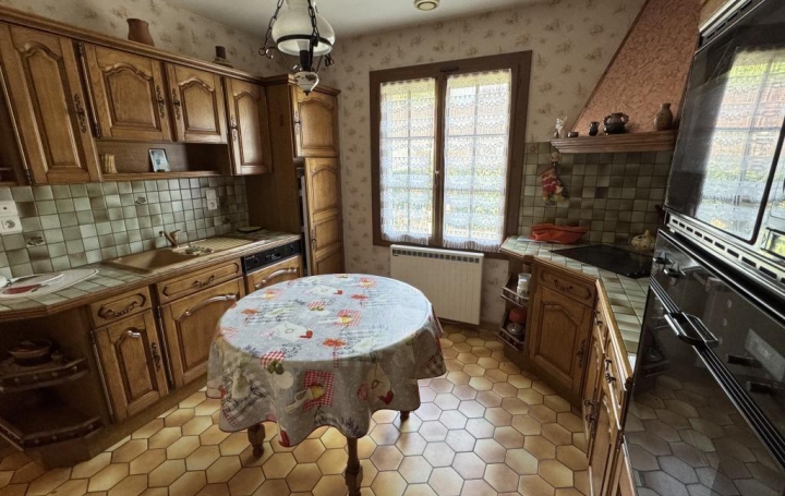 Maison SAINT-AMAND-MONTROND (18200)  129 m2 172 000 € 