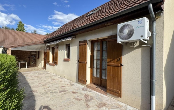Maison SAINT-AMAND-MONTROND (18200)  129 m2 172 000 € 