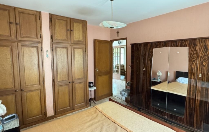 Maison SAINT-AMAND-MONTROND (18200)  129 m2 172 000 € 