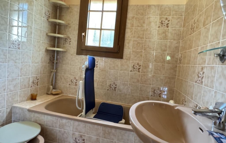 Maison SAINT-AMAND-MONTROND (18200)  129 m2 172 000 € 