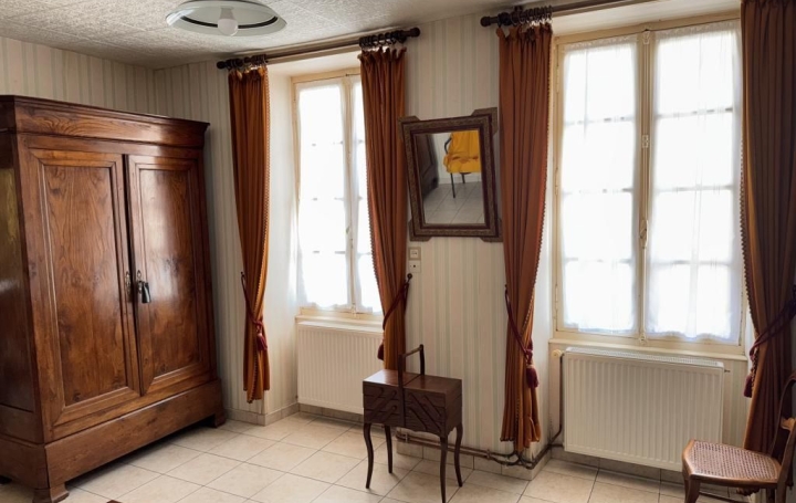 Maison ISLE-ET-BARDAIS (03360)  118 m2 49 500 € 