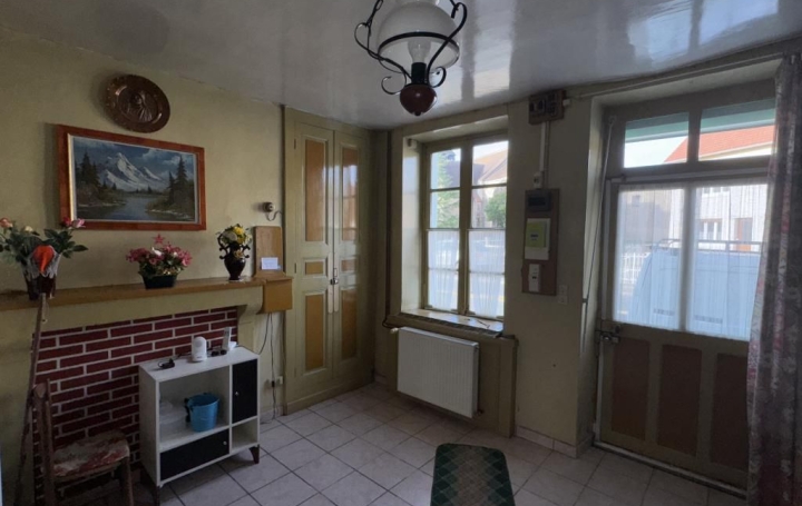 Maison ISLE-ET-BARDAIS (03360)  118 m2 49 500 € 