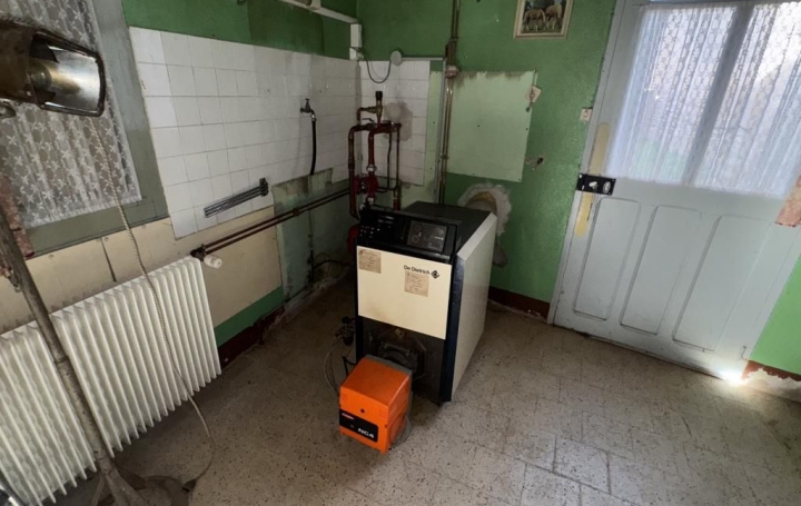 Maison ISLE-ET-BARDAIS (03360)  118 m2 49 500 € 