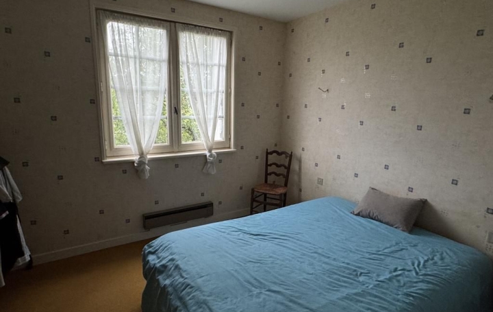 Maison SAINT-AMAND-MONTROND (18200)  94 m2 76 300 € 