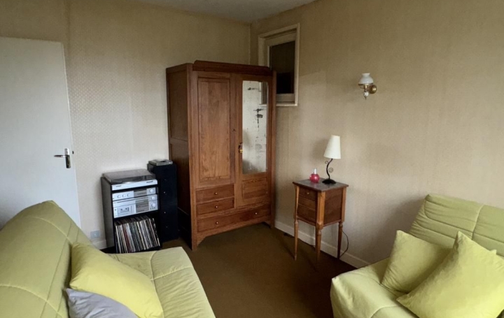 Maison SAINT-AMAND-MONTROND (18200)  94 m2 76 300 € 