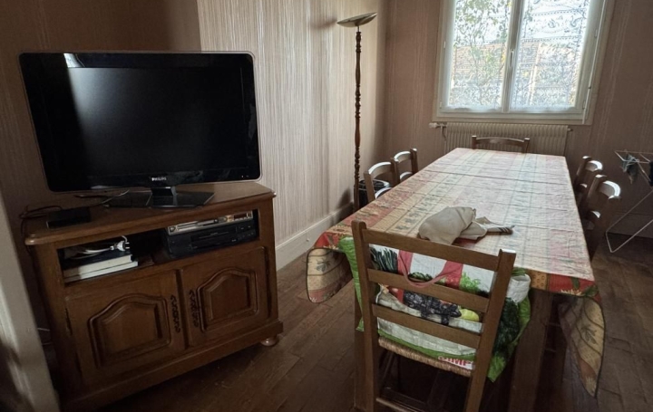 Maison SAINT-AMAND-MONTROND (18200)  57 m2 60 500 € 