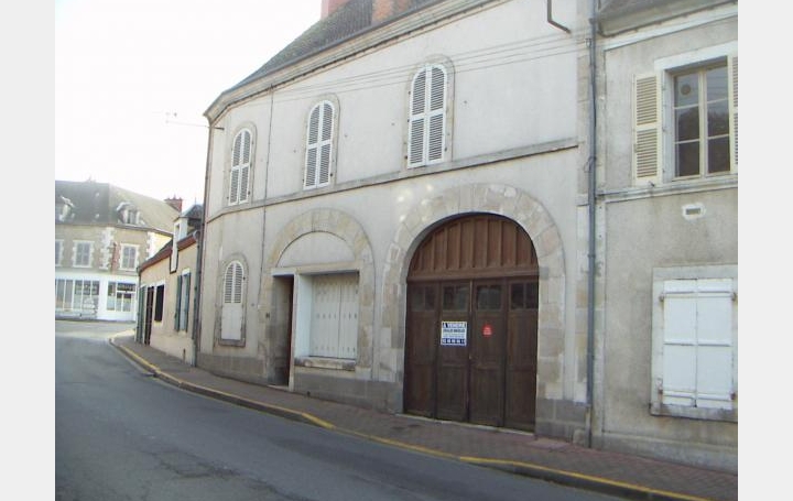 Réseau Immo-diffusion : Maison de ville  LE CHATELET  137 m2 86 000 € 