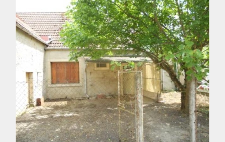 Réseau Immo-diffusion : Maison de village  UZAY-LE-VENON  71 m2 45 000 € 