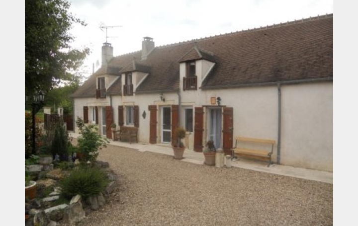 Réseau Immo-diffusion : Maison  LIGNIERES  155 m2 250 000 € 