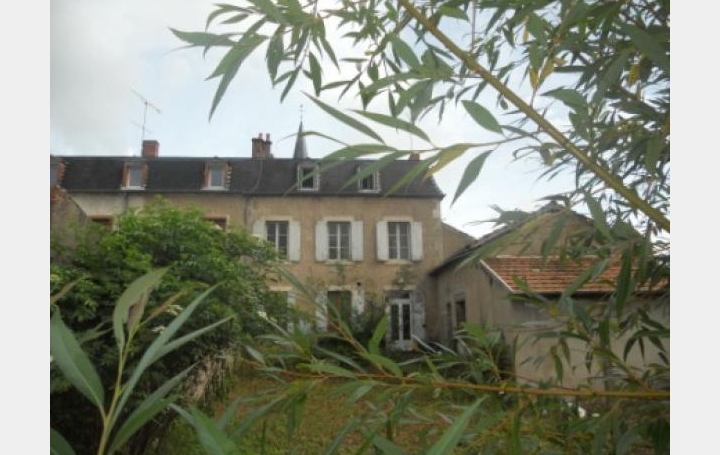 Réseau Immo-diffusion : Maison de village  SAINT-BONNET-TRONCAIS  142 m2 53 600 € 