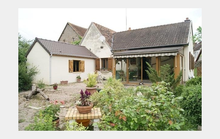 Réseau Immo-diffusion : Maison  VENAS  74 m2 67 000 € 