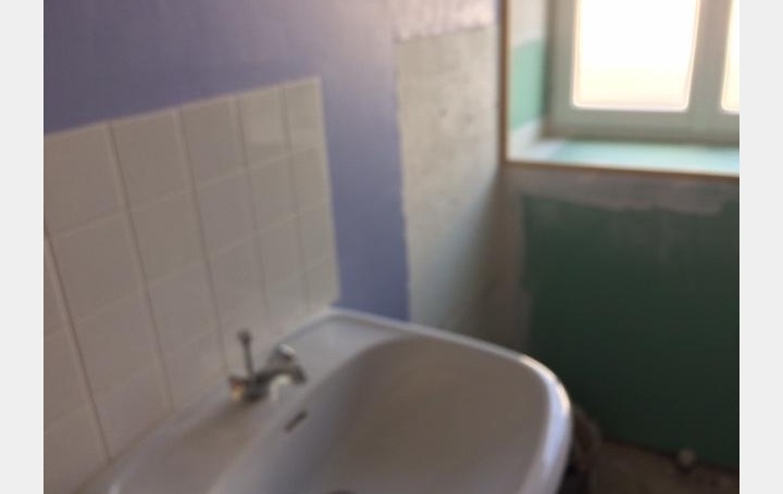 Maison CHARENTON-DU-CHER (18210)  27 m2 25 000 € 